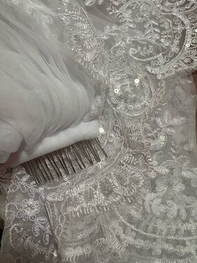 White Lace with Silver Accents Bridal Hair Comb